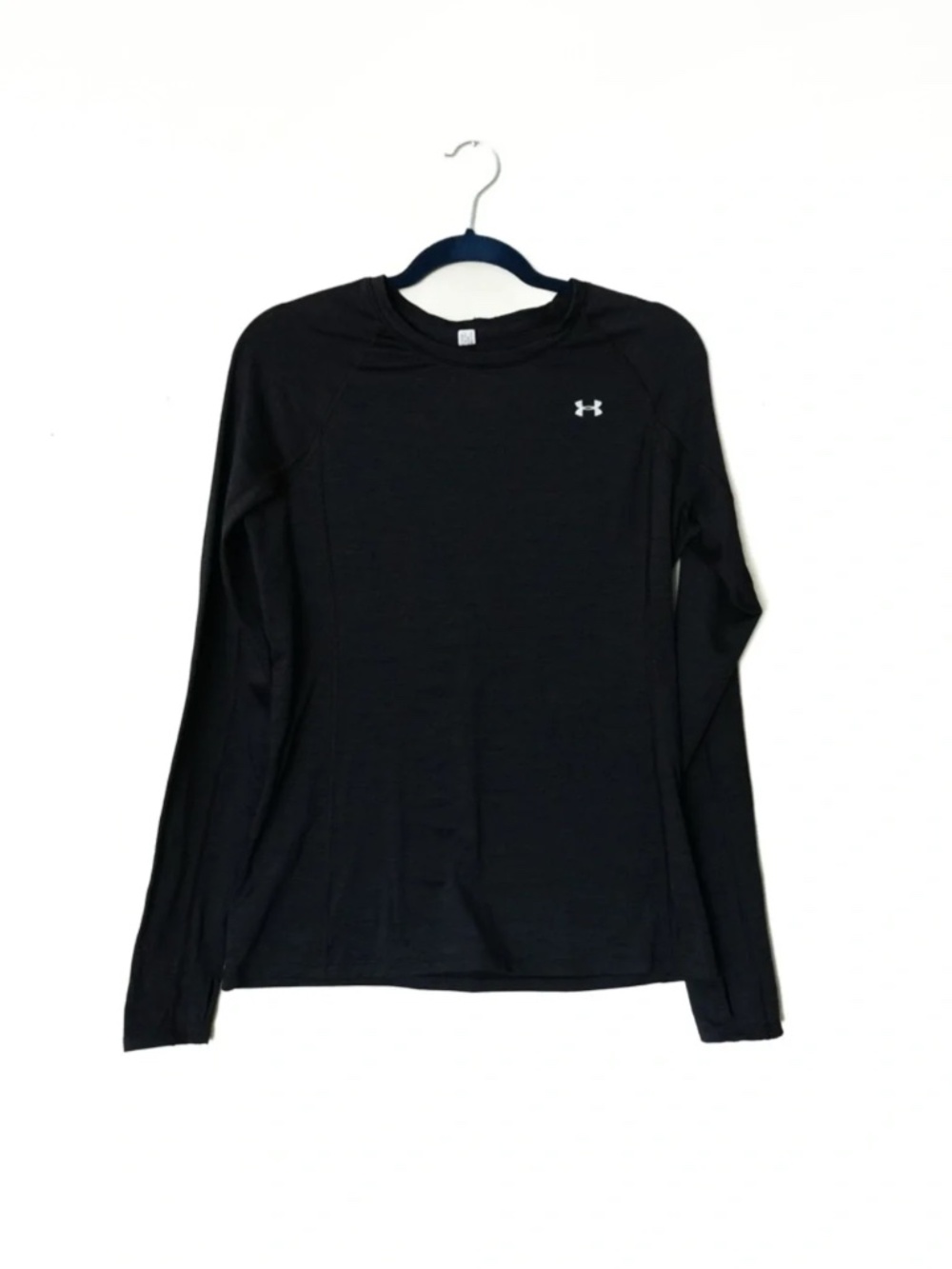 Under Armour ColdGear Cozy Crew Black Long Sleeve Thumb Holes Top Style 1248568
